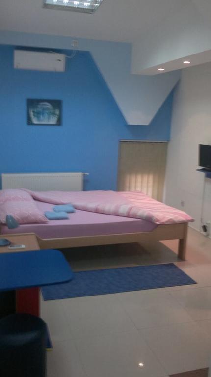 Hostel Paparazzo & Apartmens Kikinda Habitación foto