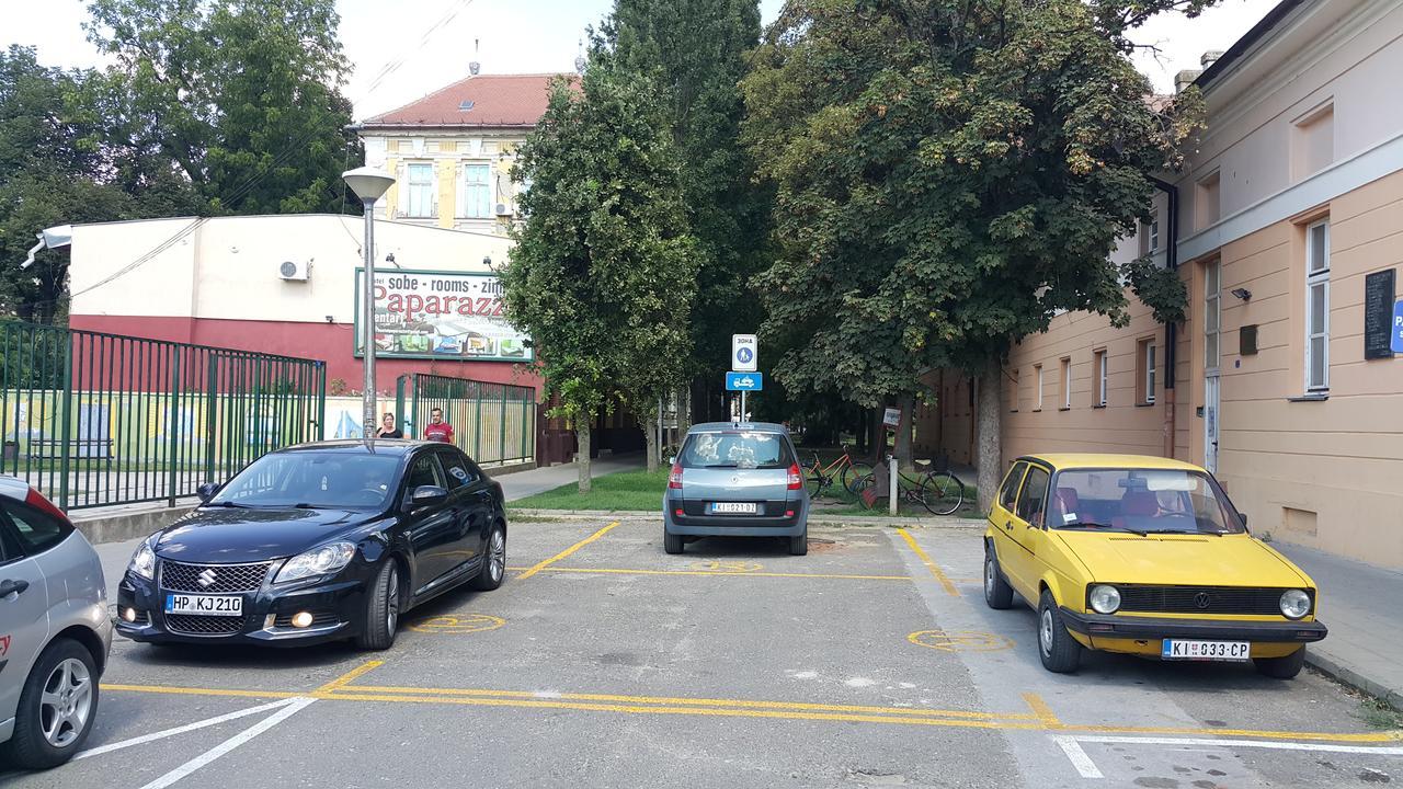Hostel Paparazzo & Apartmens Kikinda Exterior foto