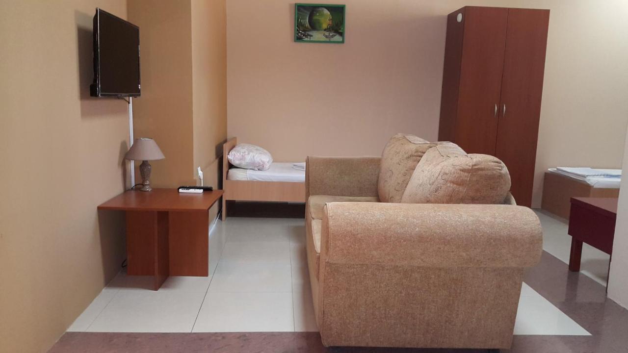Hostel Paparazzo & Apartmens Kikinda Exterior foto